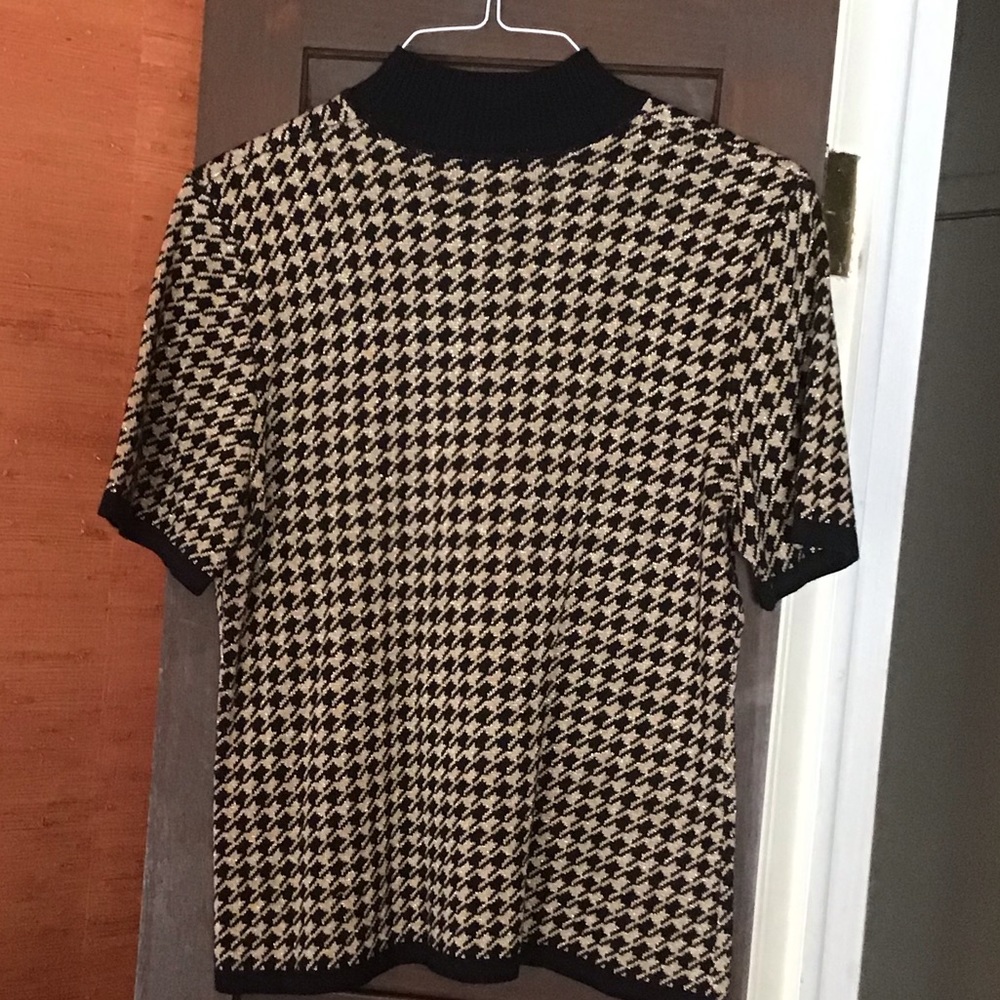 Houndstooth Short Sleeve Sweater